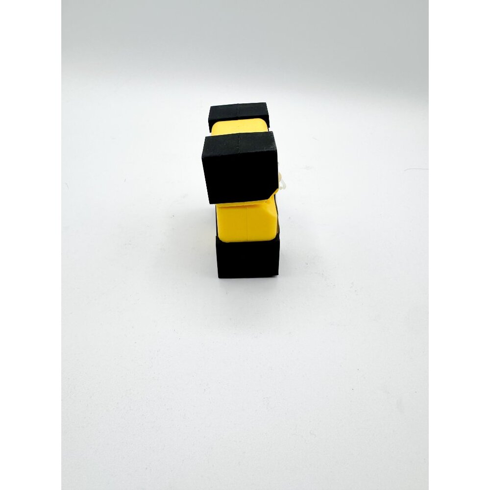 Off-White Air Pod Case - Picture 6 of 7